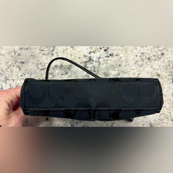 COACH Legacy Top Turnlock 2-Way Baguette Wristlet Black - Picture 4 of 10